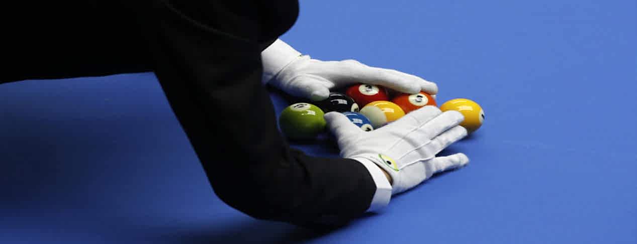 Bilardo topları s atışı
